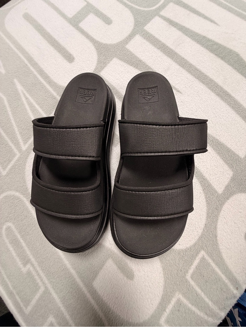Reef Black Women’s Double-Strap Slide